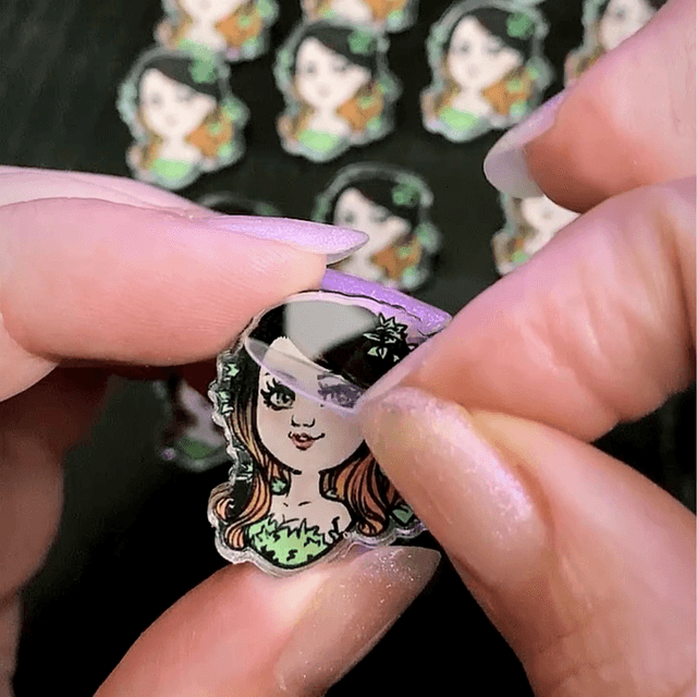 Pin's en acrylique